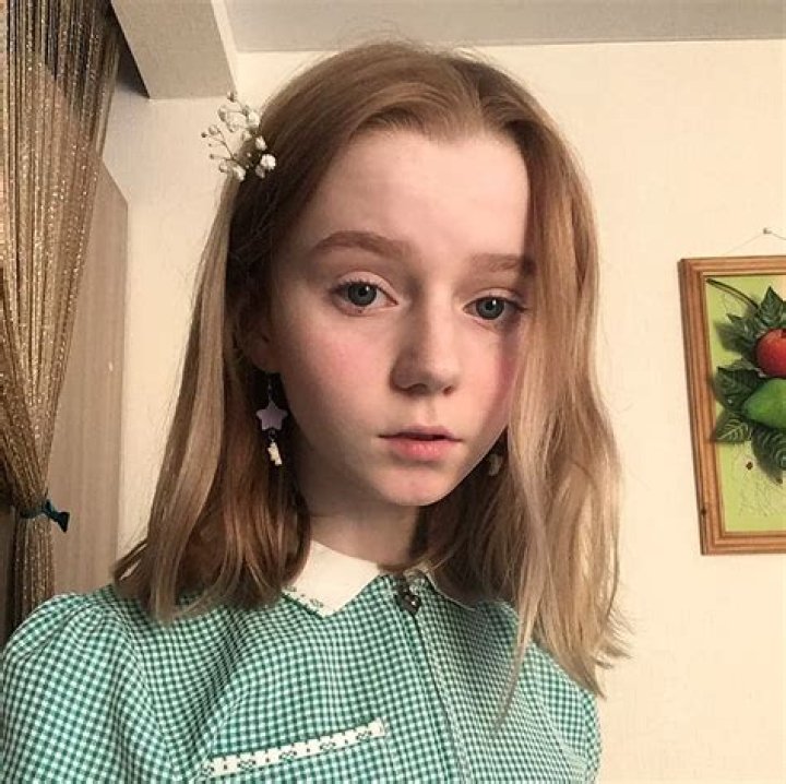 Alina Nikitina: Exploring Her Online Presence and Community Discussions