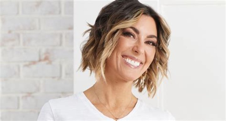 Amy QVC: A Comprehensive Look at the Iconic Host and Her Influence on Shopping Television