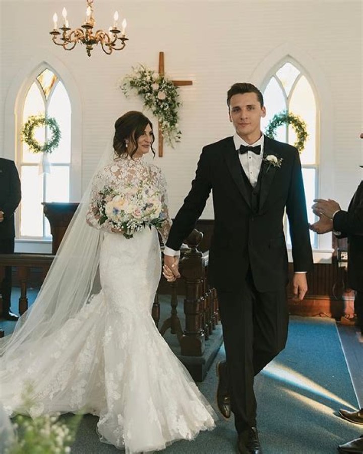 Brandon Coleman Red Clay Strays Bio: The Voice Behind the Music