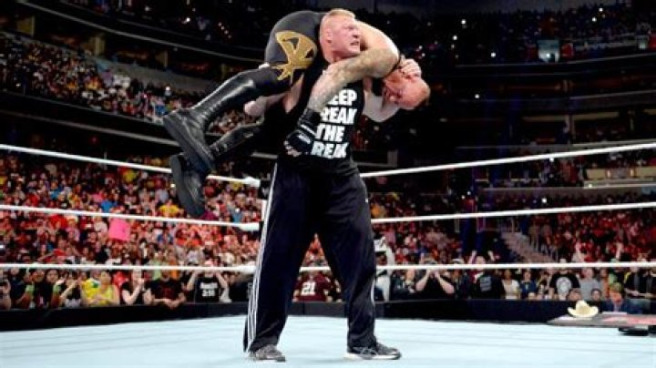 
Brock Lesnar Has A New F5 Finisher In WWE 2K16