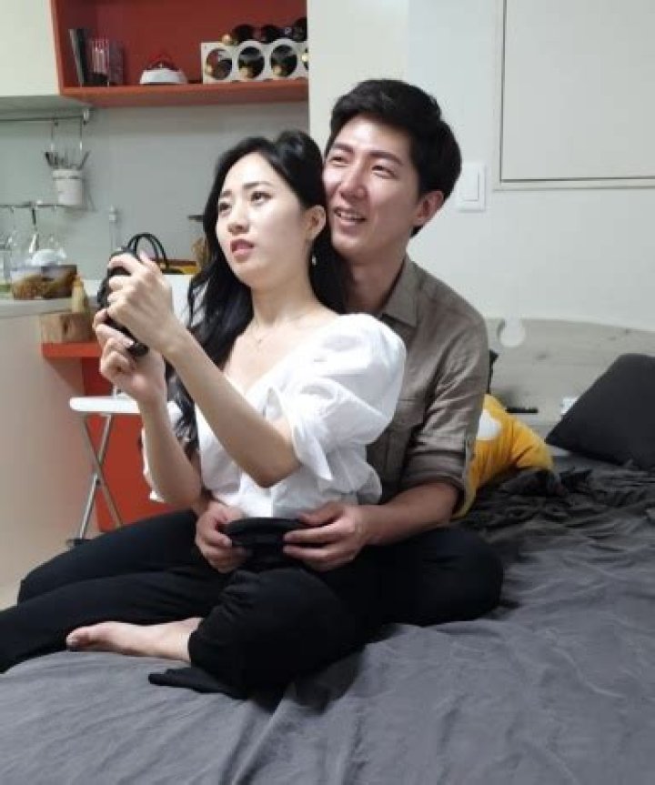 Chester Koong: The Rising Star of Music and Entertainment