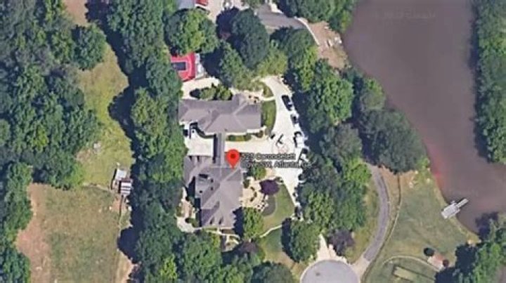 Does Kandi Burruss Live in Atlanta? Unpacking Her Peach State Roots