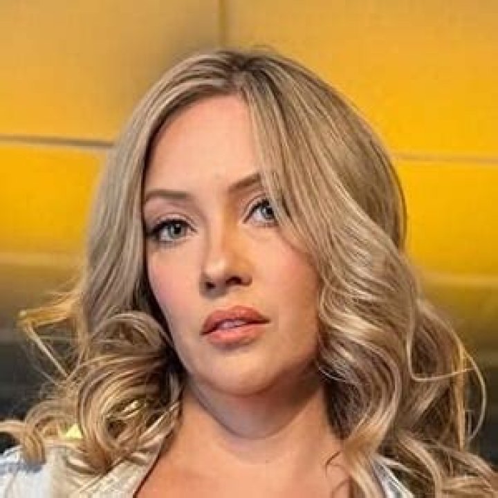 Unpacking the Influence of @emma.st.james: A Look at Her Digital Footprint Today