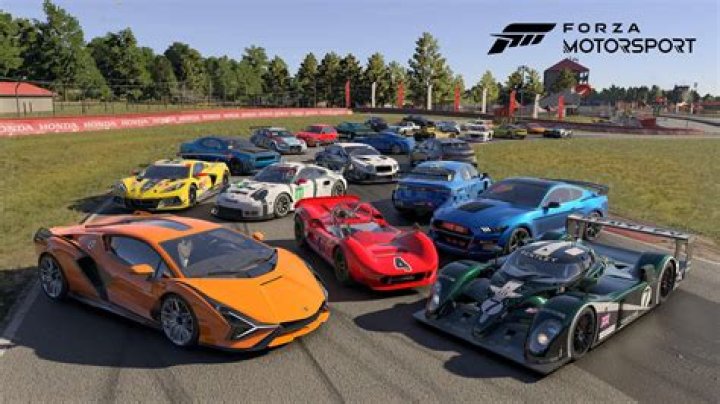 
Forza 5 forced to change game with Xbox One policies