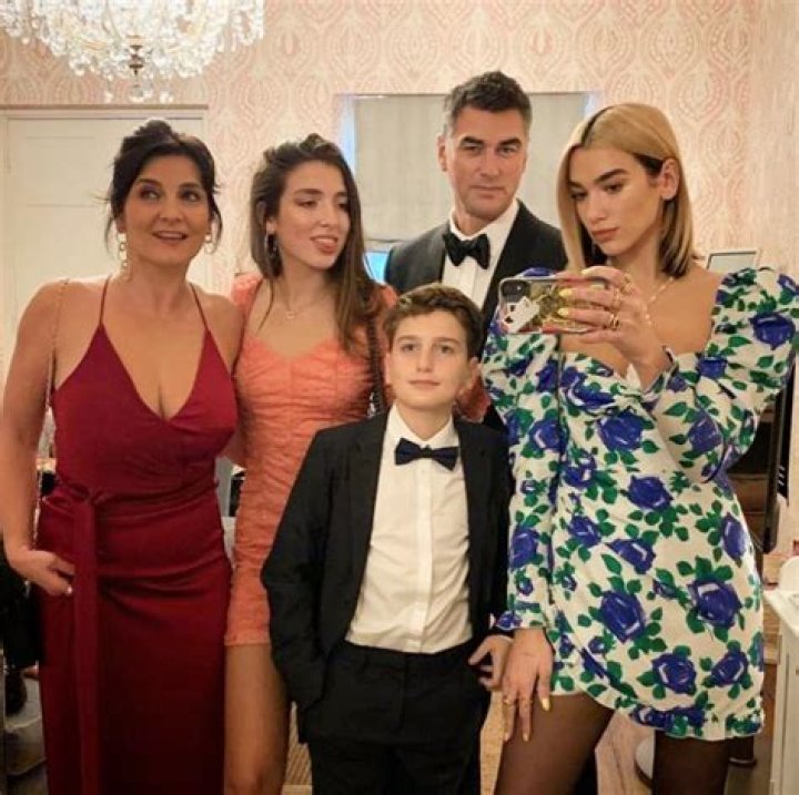 How Old Is Dua Lipa Daughter? Clearing Up the Curiosity