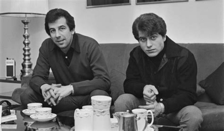 How Old is Johnny Rivers? Uncovering the Age of a Rock and Roll Icon