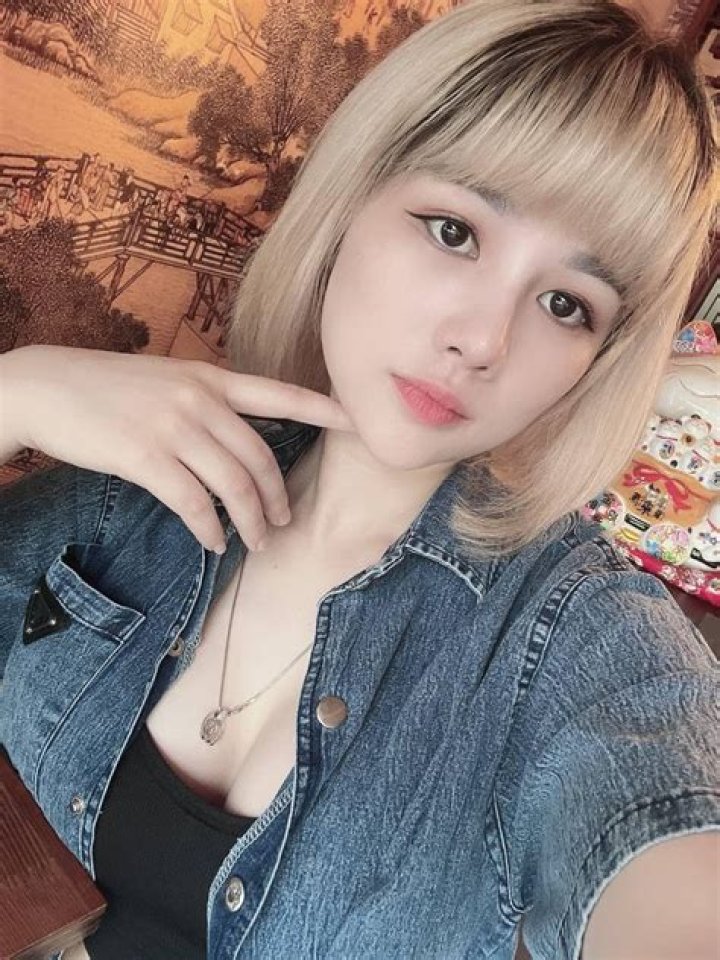 Is Lily from Vietnam? What We Know About This Popular Name's Roots