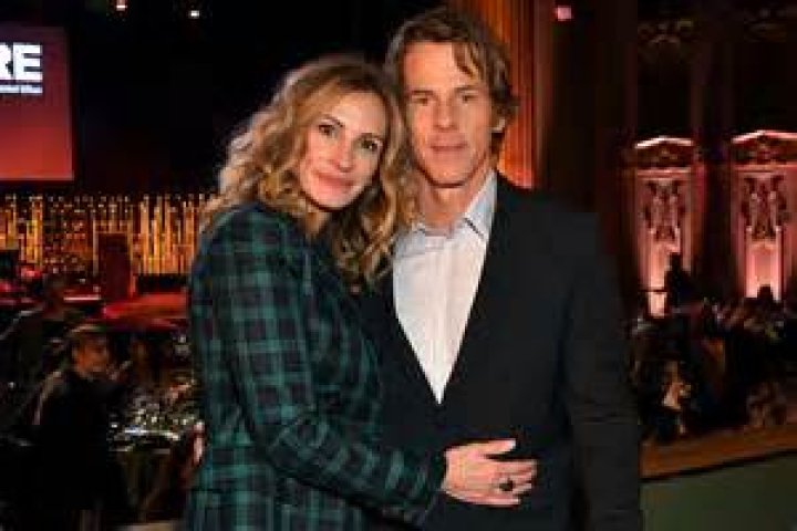 Julia Roberts' First Husband: Remembering Her Marriage to Lyle Lovett