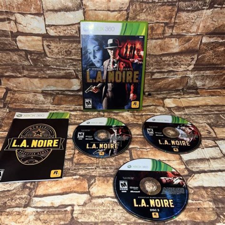 
LA Noire Shipping on 3 Discs For Xbox 360