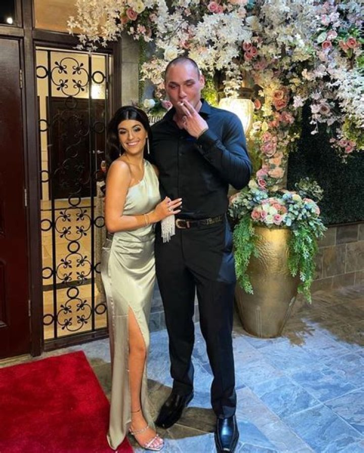 Leo Skepi Height: Unpacking the Details of a Rising Star's Stature