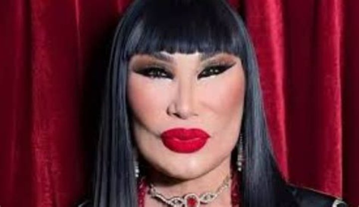 Lyn May Story: The Remarkable Journey of a Mexican Icon