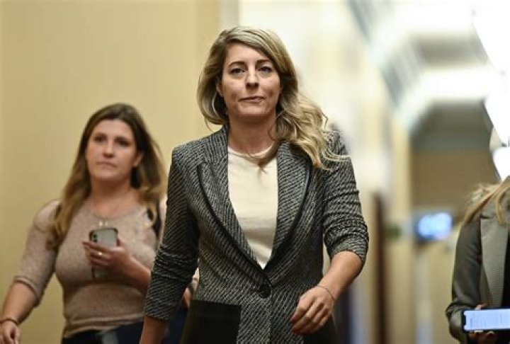 Exploring Mélanie Joly's Family Life: What We Know