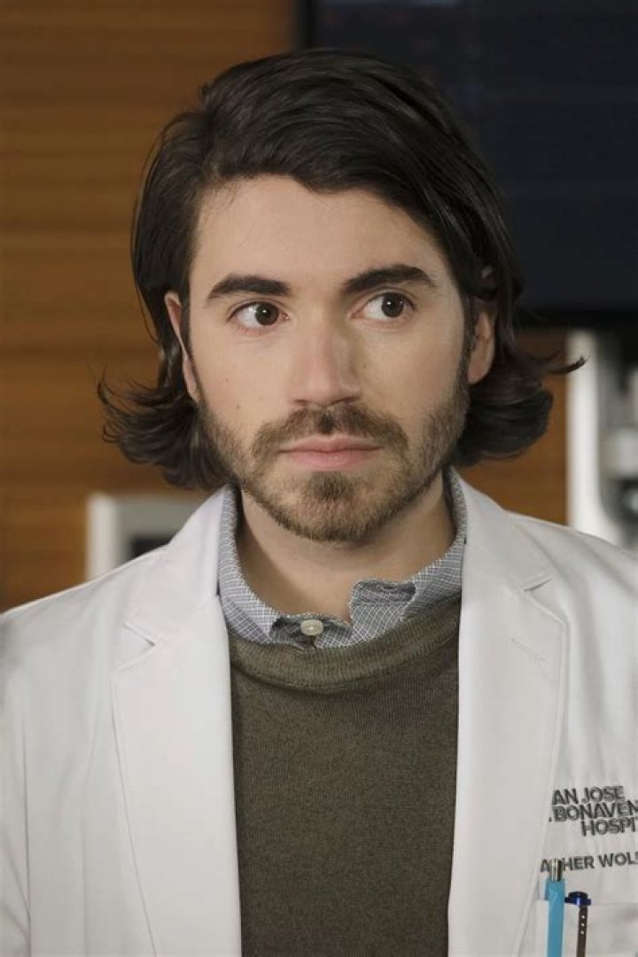 Noah Galvin Trans: Clarifying Identity and Impact in Entertainment