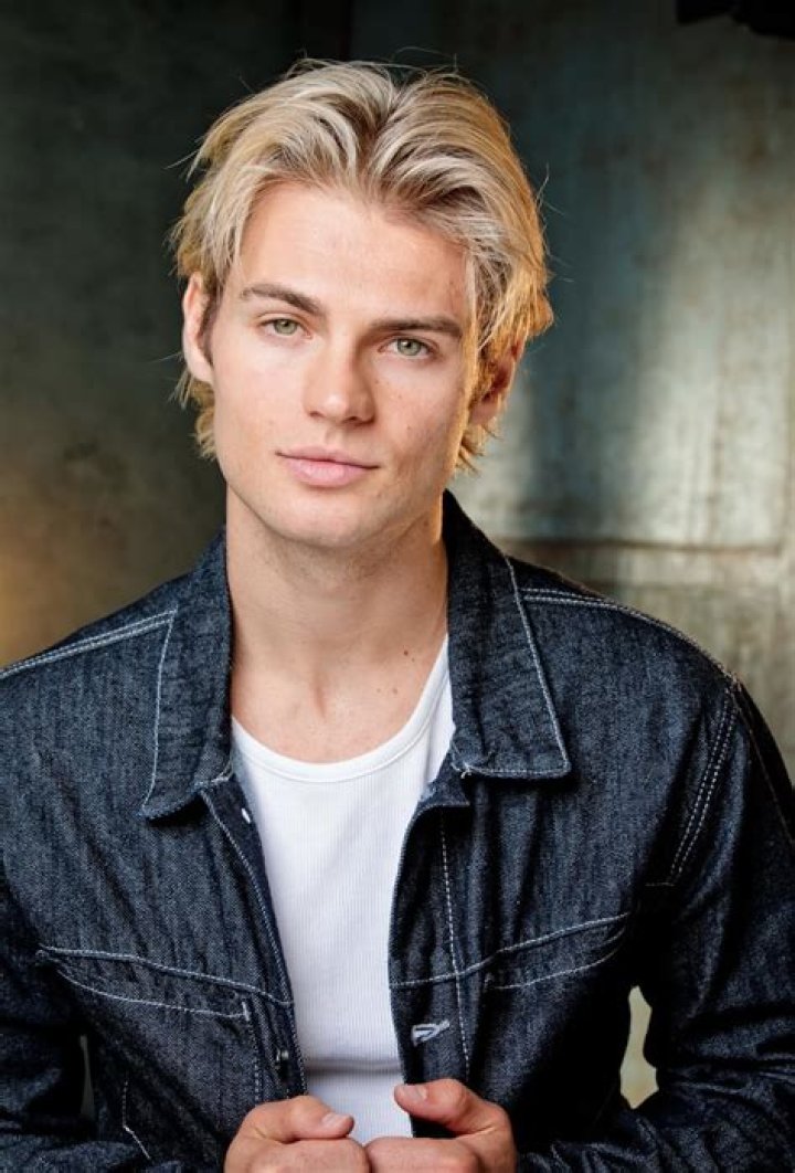 Noah Lalonde: Getting to Know the Actor Everyone's Talking About