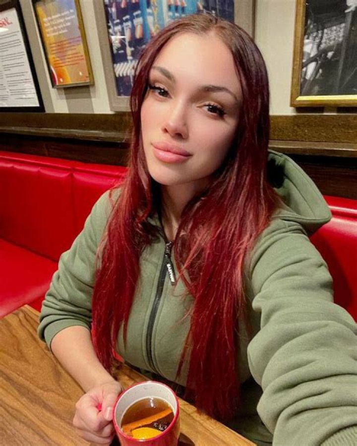 Exploring Octokuro: An Online Persona and Community Spotlight