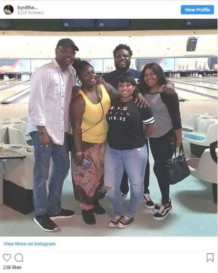 Petri Hawkins Byrd Children: Exploring the Bailiff's Family Life