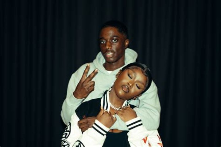 Discovering the Person Behind Scars Wonderland: What's Their Real Name?