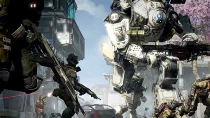 
Titanfall trailer shows off new Atlas Titan