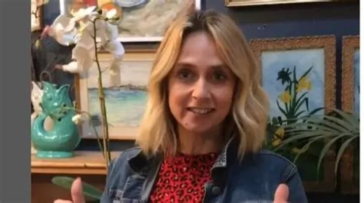 Viki Knott: The Extraordinary Journey of a Multifaceted Talent