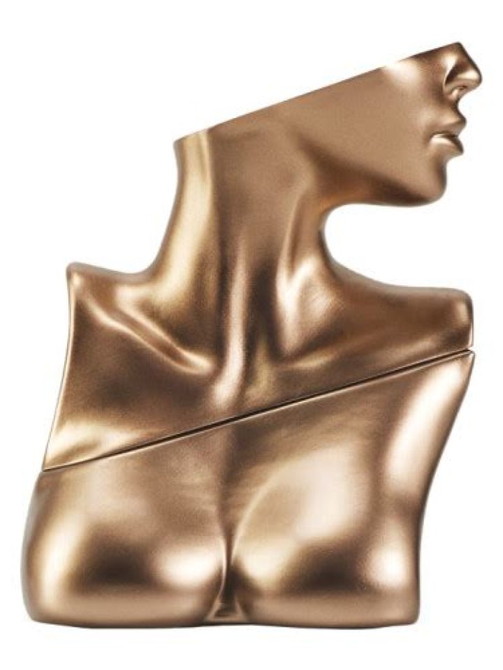 What Does Billie Eilish Perfume Smell Like? A Deep Dive into Her Signature Scents