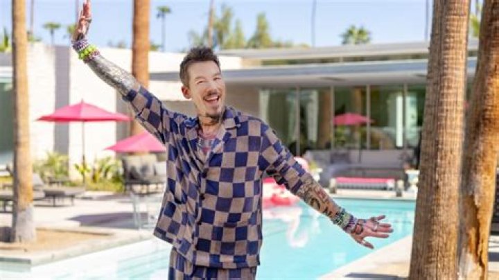 Where Does David Bromstad Currently Live? Unpacking the Mystery