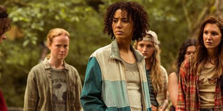 Who Did Shauna Sand Play on Renegade? Unveiling a 90s TV Moment