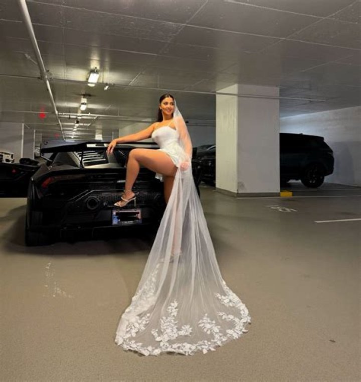 Who is Diva Flawless on Facebook? Uncovering the Canadian Influencer