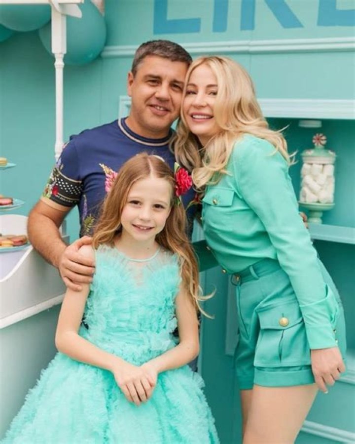 Discovering Who is Nastya's Mom and Dad: The Family Behind the Popular Channel