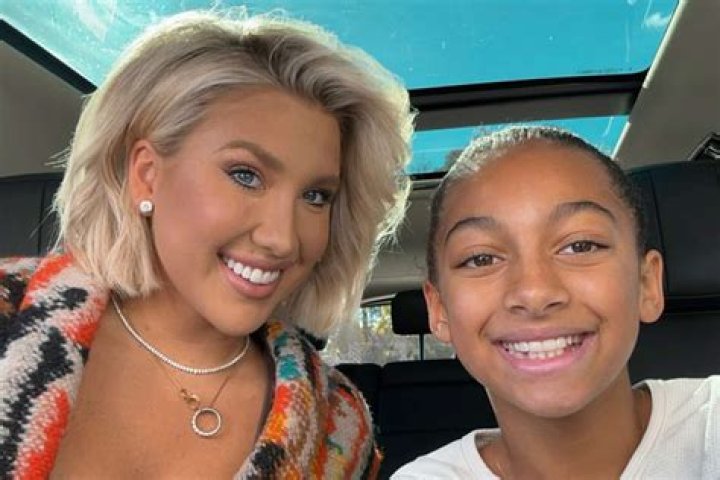 Unraveling the Mystery: Who is the Little Black Girl on Chrisley Knows Best?