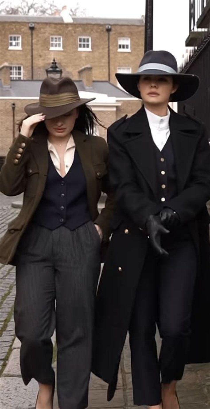 
Why 2B’s Outfit Actually Kind of Makes Sense